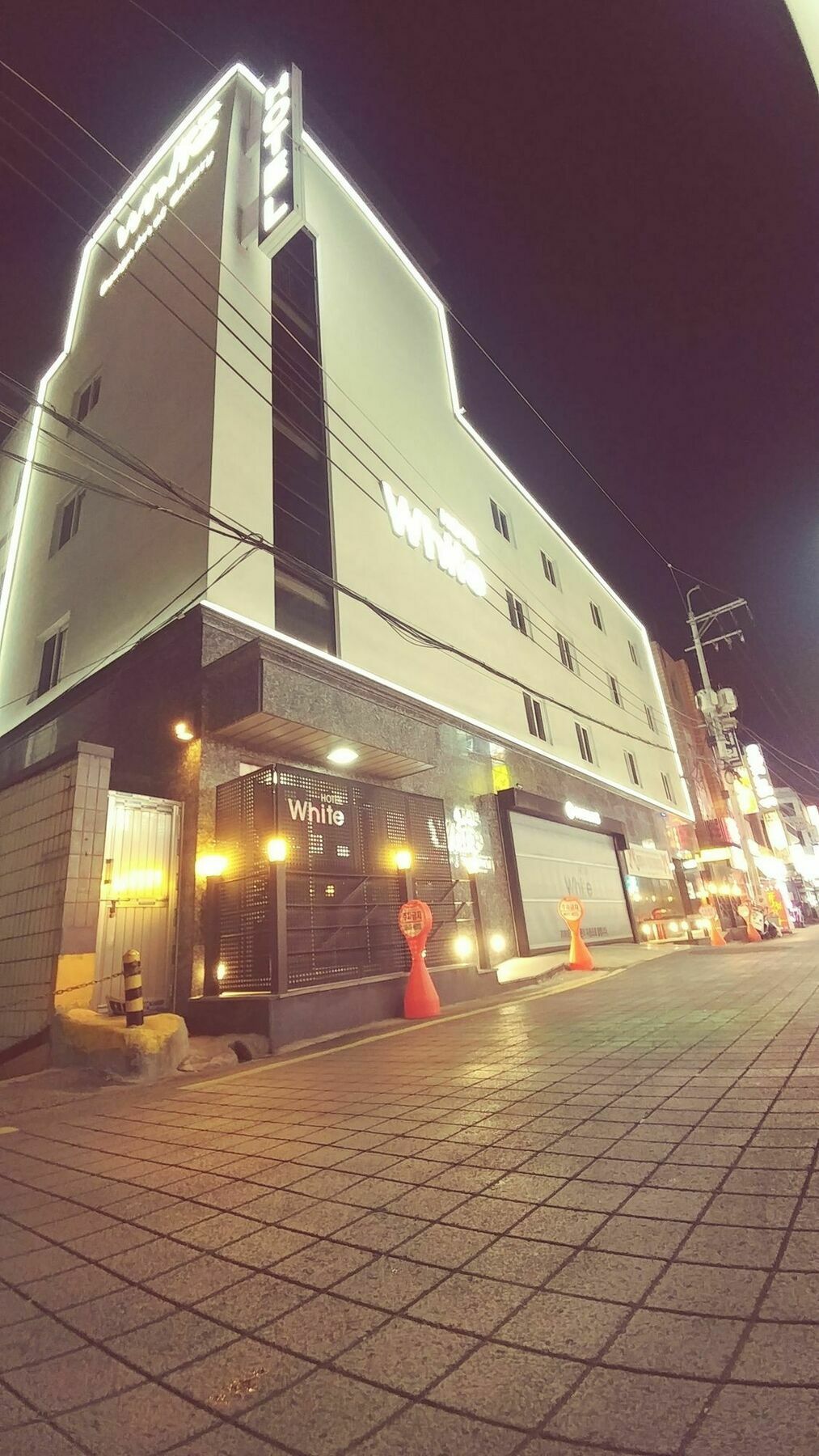 White Hotel Suwon Exteriör bild